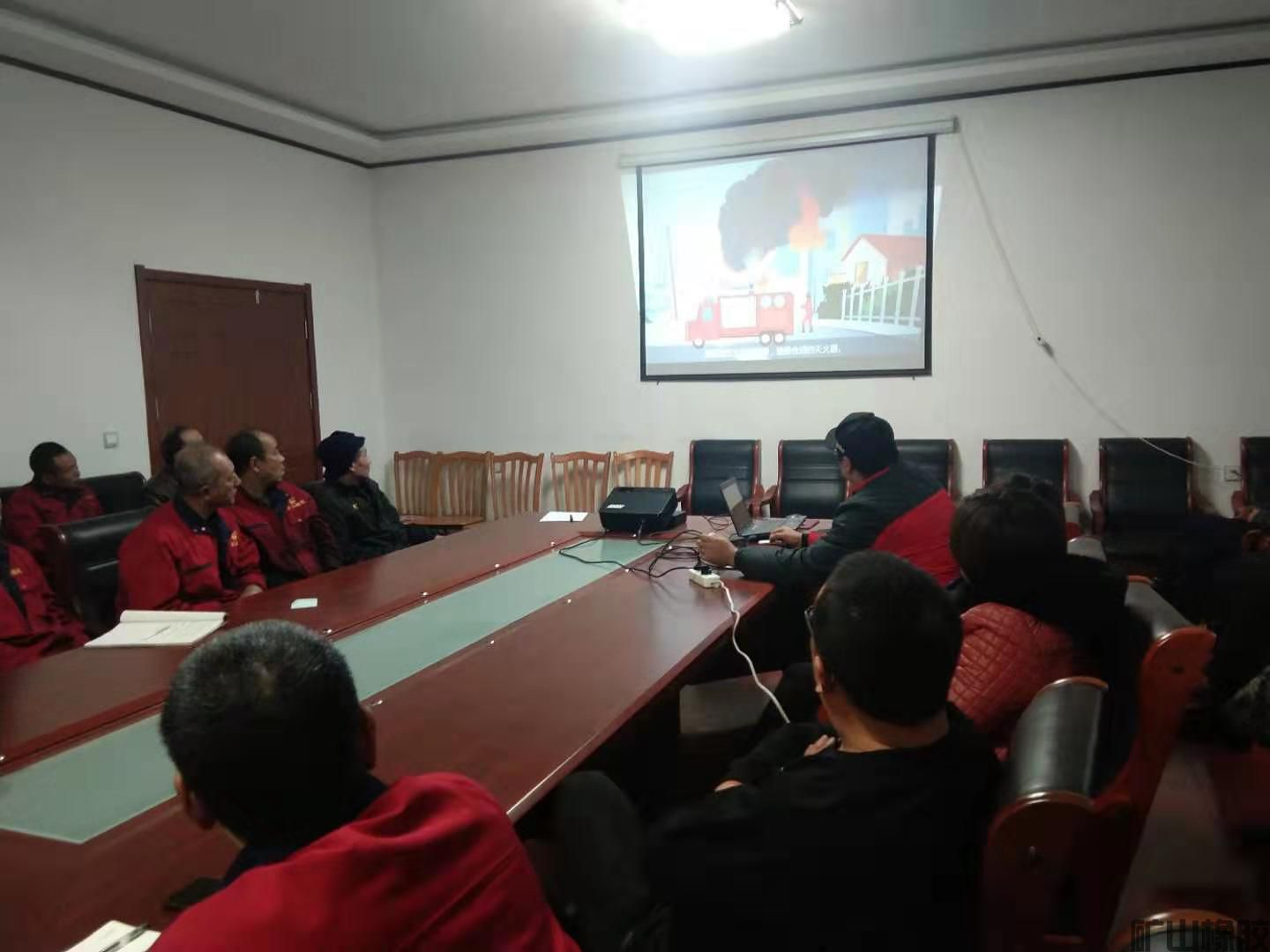 山東省萊州市礦山橡膠廠安全生產(chǎn)培訓(xùn)現(xiàn)場(圖2)