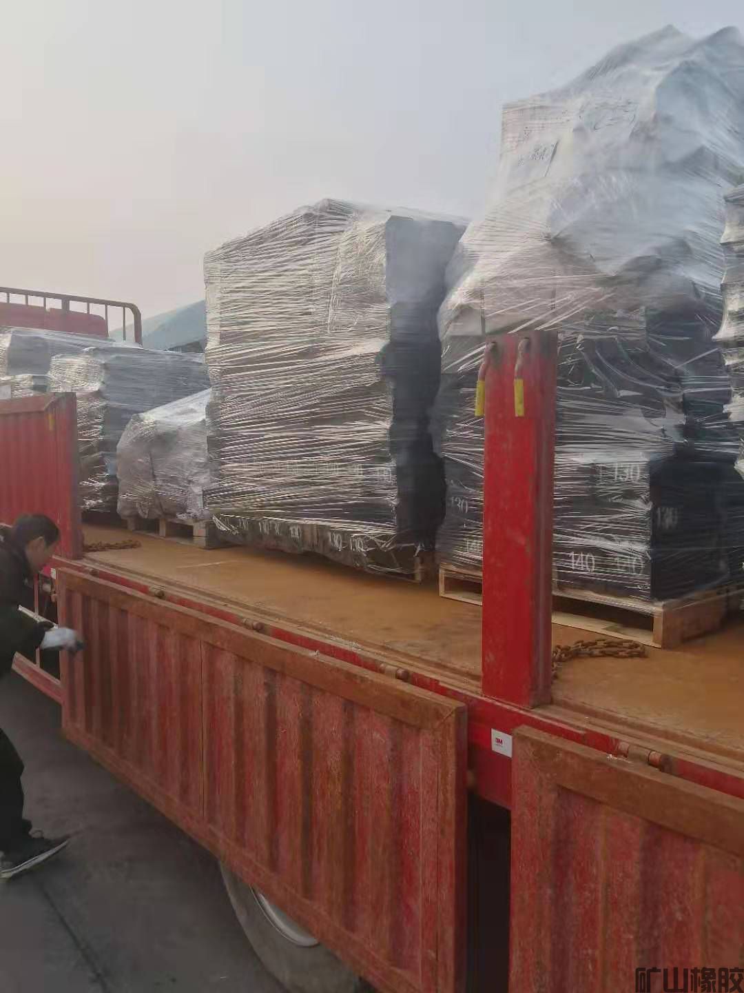 哪兒來(lái)的效益？干就得了——為萊州市礦山橡膠廠全體員工點(diǎn)贊(圖3)