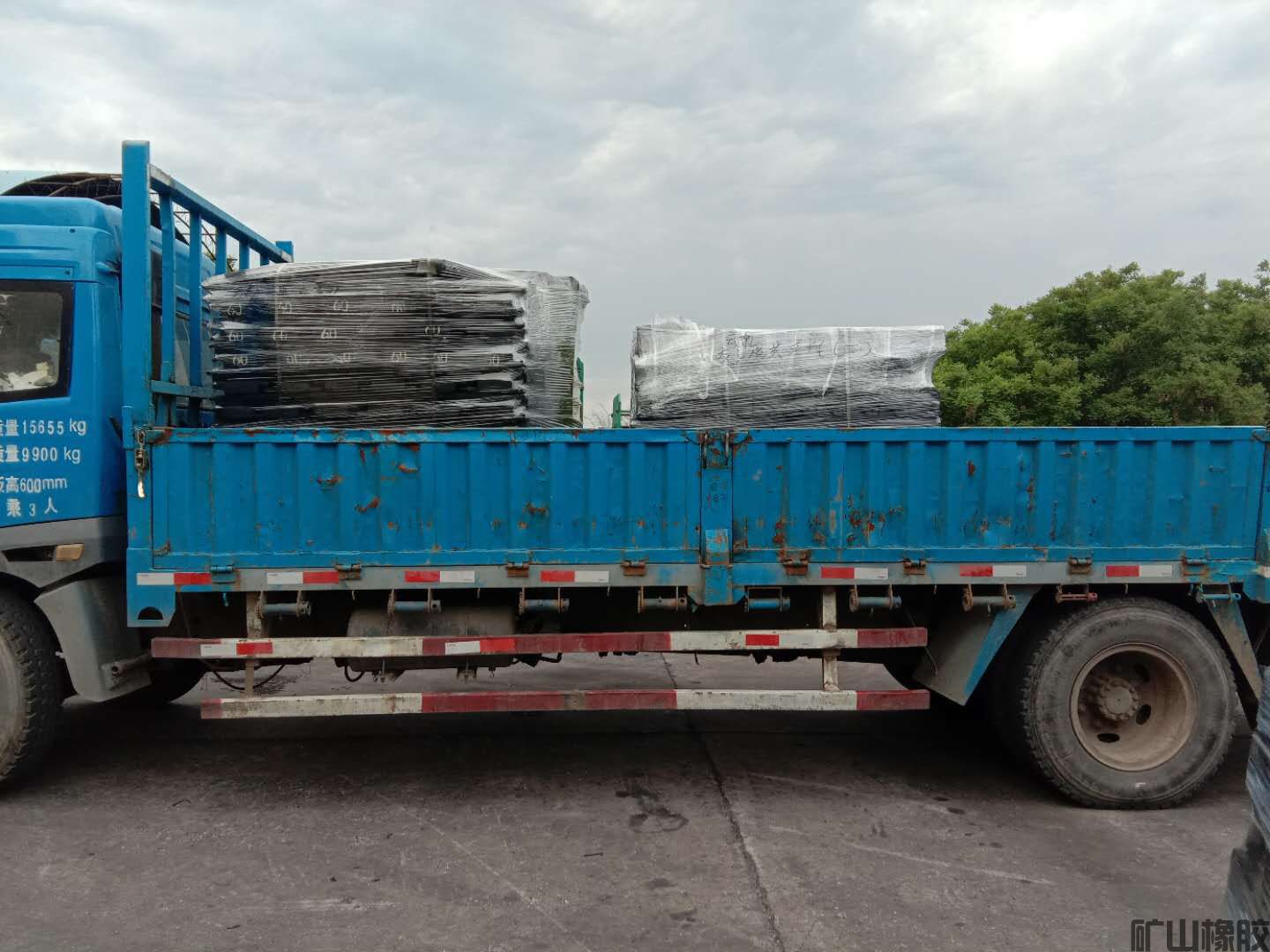 企業(yè)全面復(fù)工，橡膠襯板流水發(fā)貨(圖1)